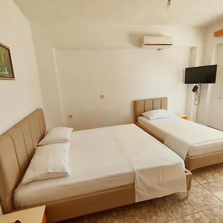 Apartament Mejdi *